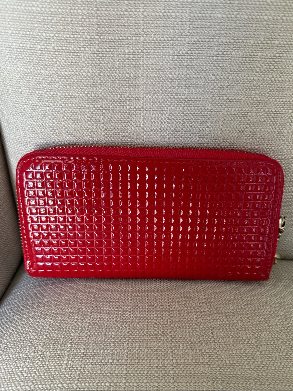 CHANEL Red Patent Quilted Zip-Around Wallet with CC Charm - Picture 4 of 9
